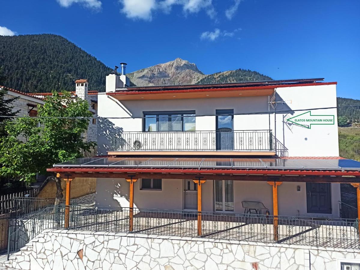 Villa Elatos Mountain House Karpenísion Exterior foto